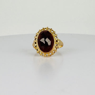 Vintage Ring met Ovale Granaat