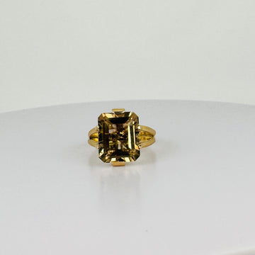 Vintage Ring 18k Gold with Emerald-Cut Citrine