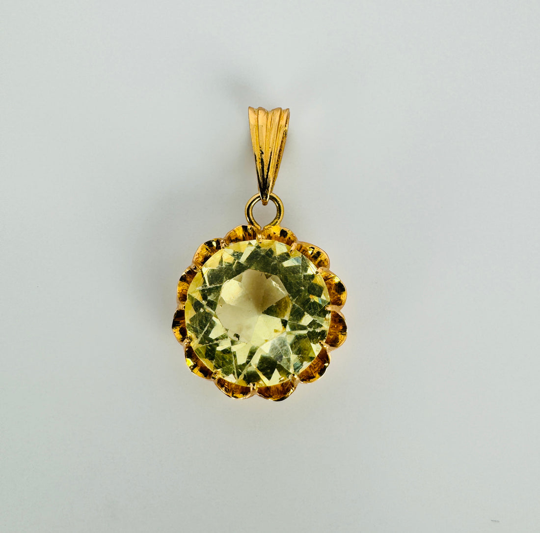 Pendant with round citrine