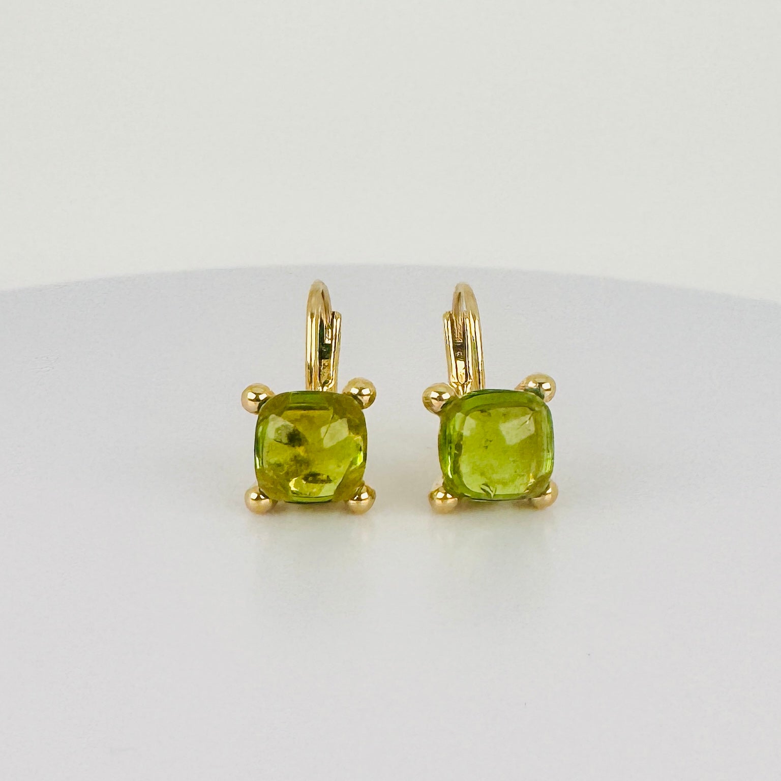 Vintage Oorbellen met Groen Glas