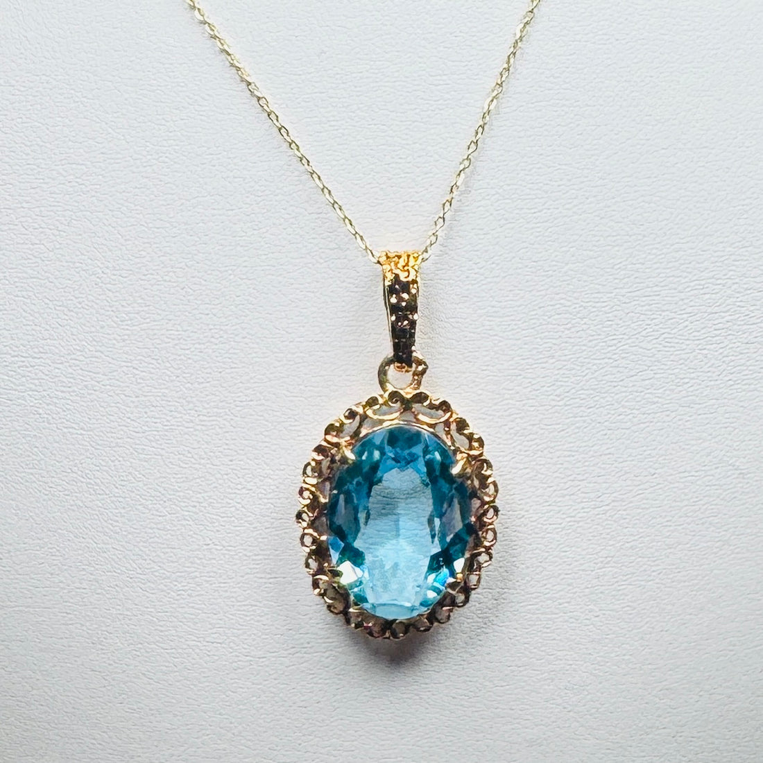 Vintage Pendant with Blue Topas