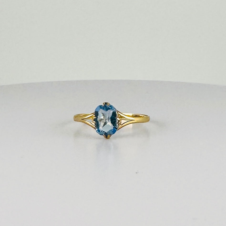 Vintage Ring met Blauwe Topaas