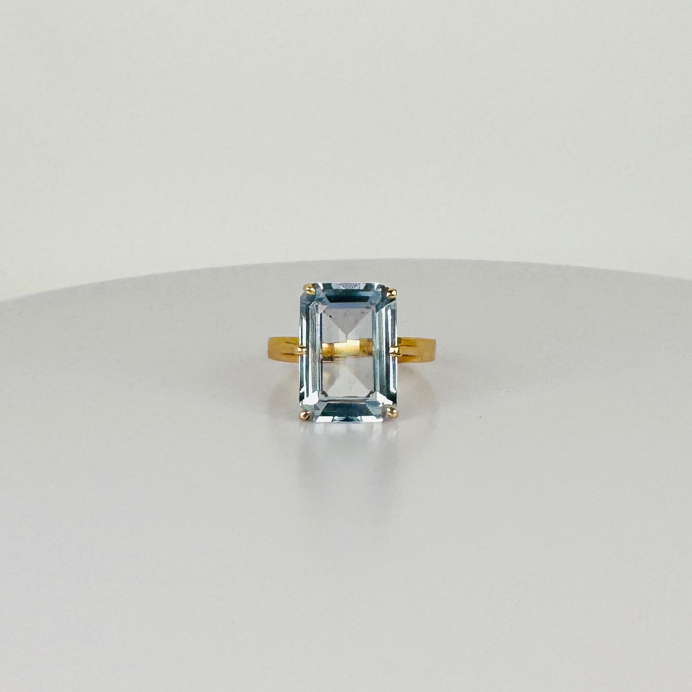 Vintage Ring met Blauwe Topaas