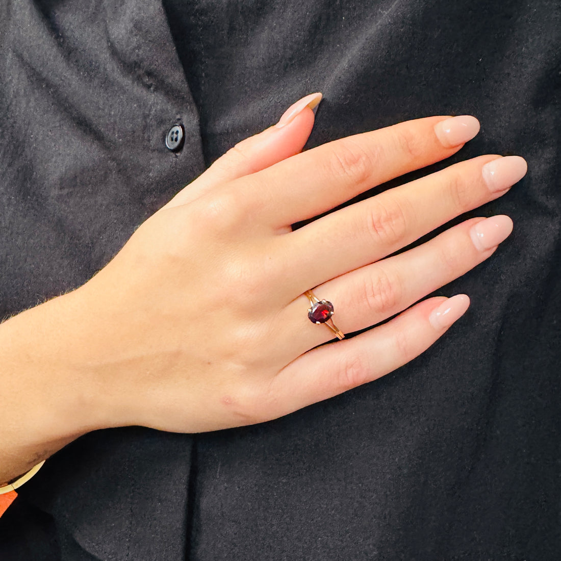 Vintage Ring with Granaat