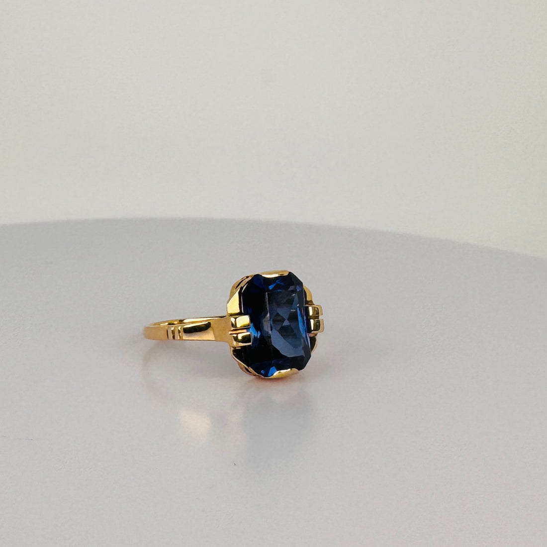 Vintage 14 Karaat Geelgouden Ring met Tanzaniet