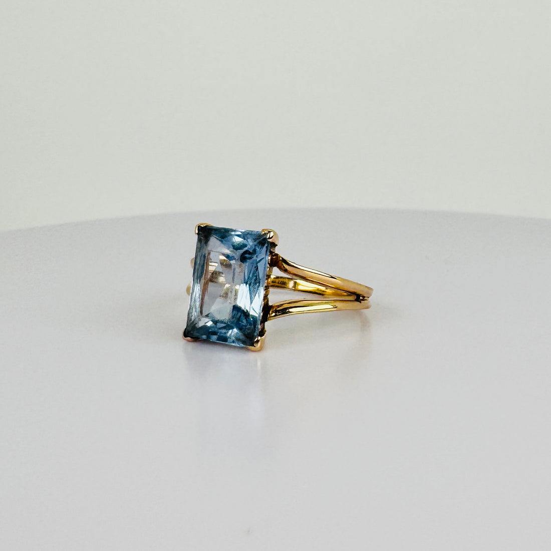 Vintage Ring met Blauwe Topaas