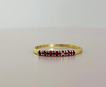 Ring with rubies