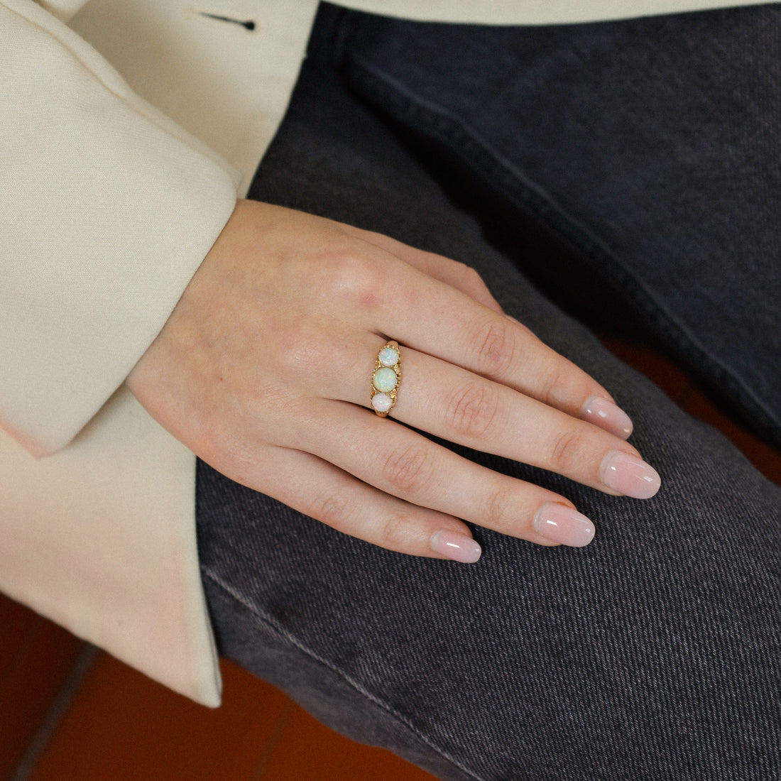 Ring with opals